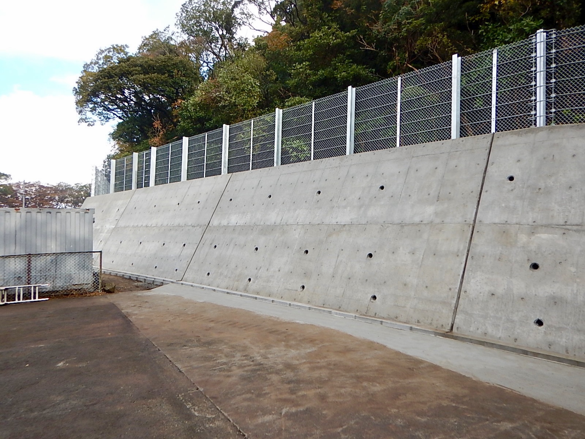 東本郷町大同急傾斜地崩壊対策工事の施工写真2