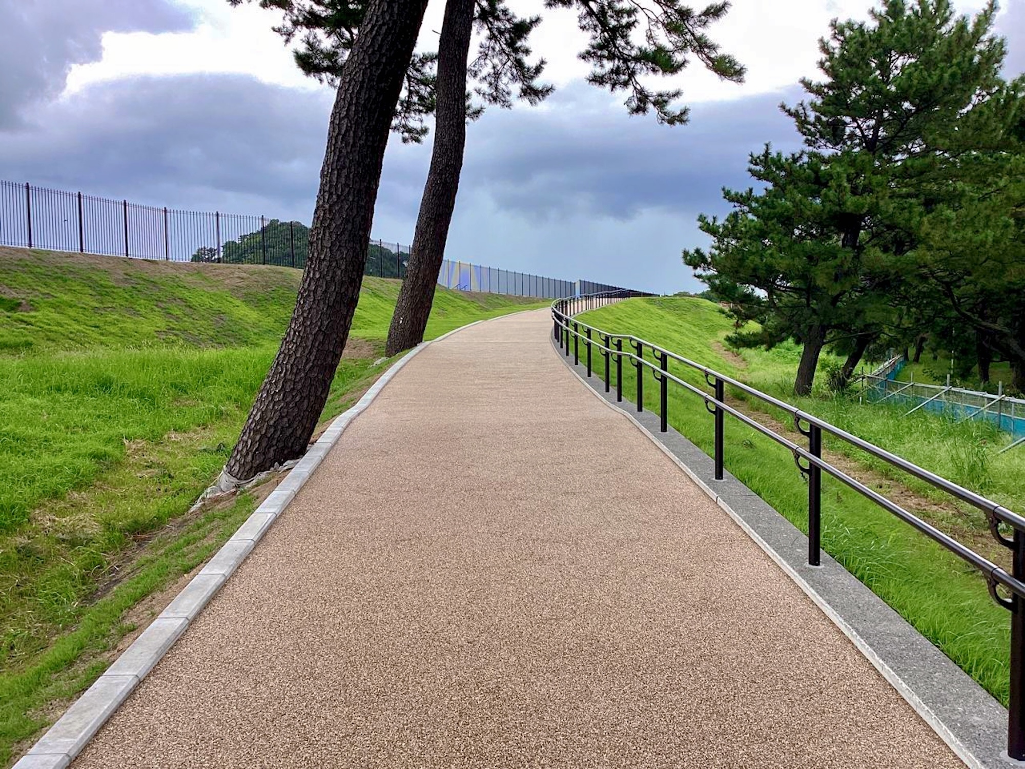 沼津御用邸記念公園展望地設置工事の施工写真1